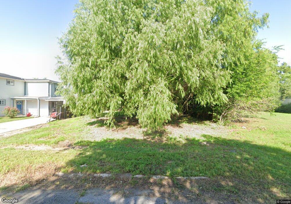 5136 Desire Dr, New Orleans, LA 70126 - photo 1