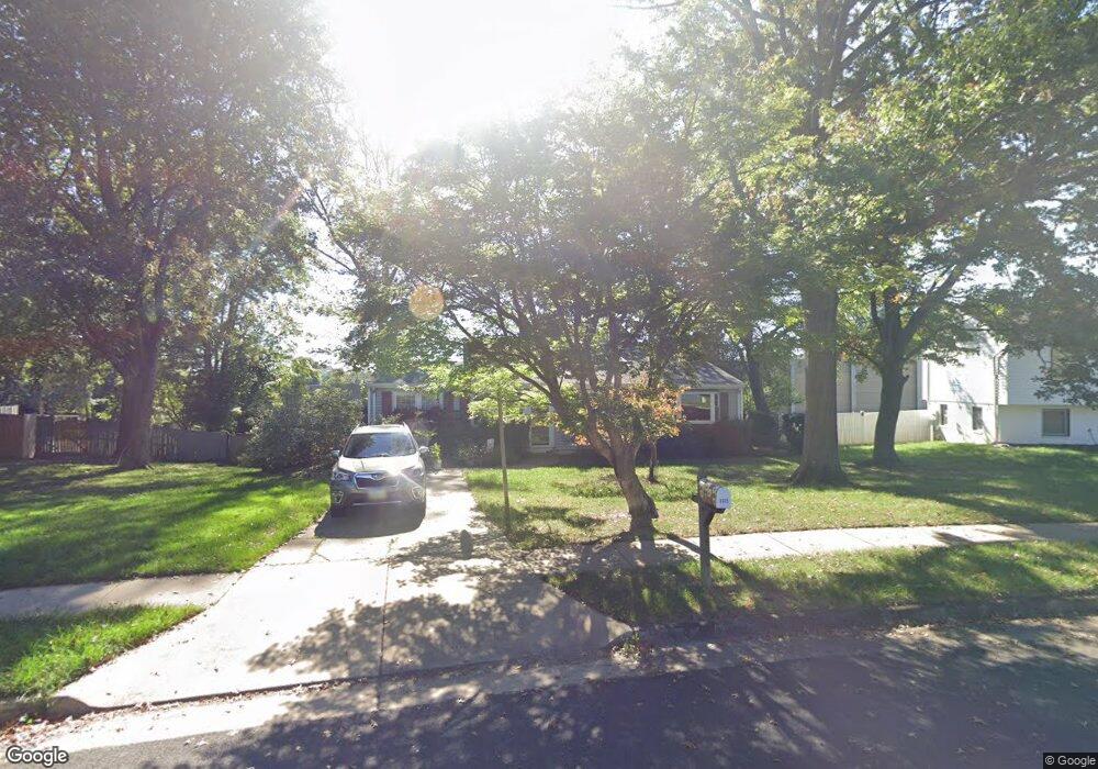 8605 Antioch Cir, Vienna, VA 22180 - photo 1