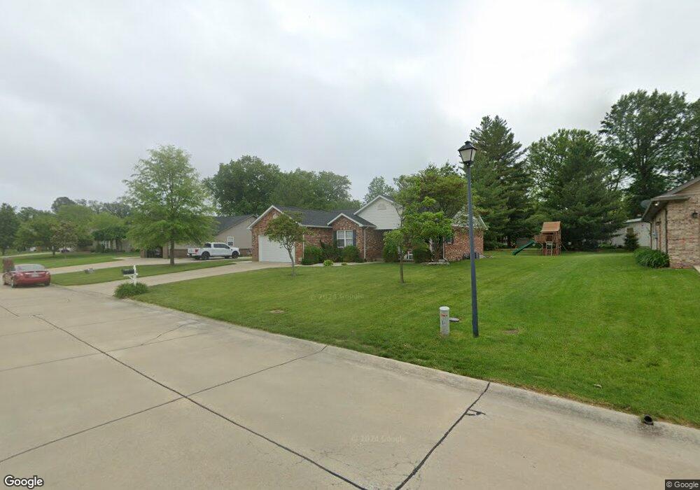 202 Woods Manor Dr, Freeburg, IL 62243 - photo 1