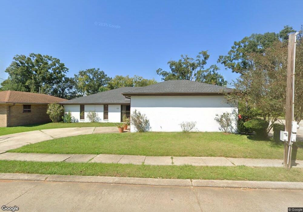 423 Westview Dr, Houma, LA 70364 - photo 1