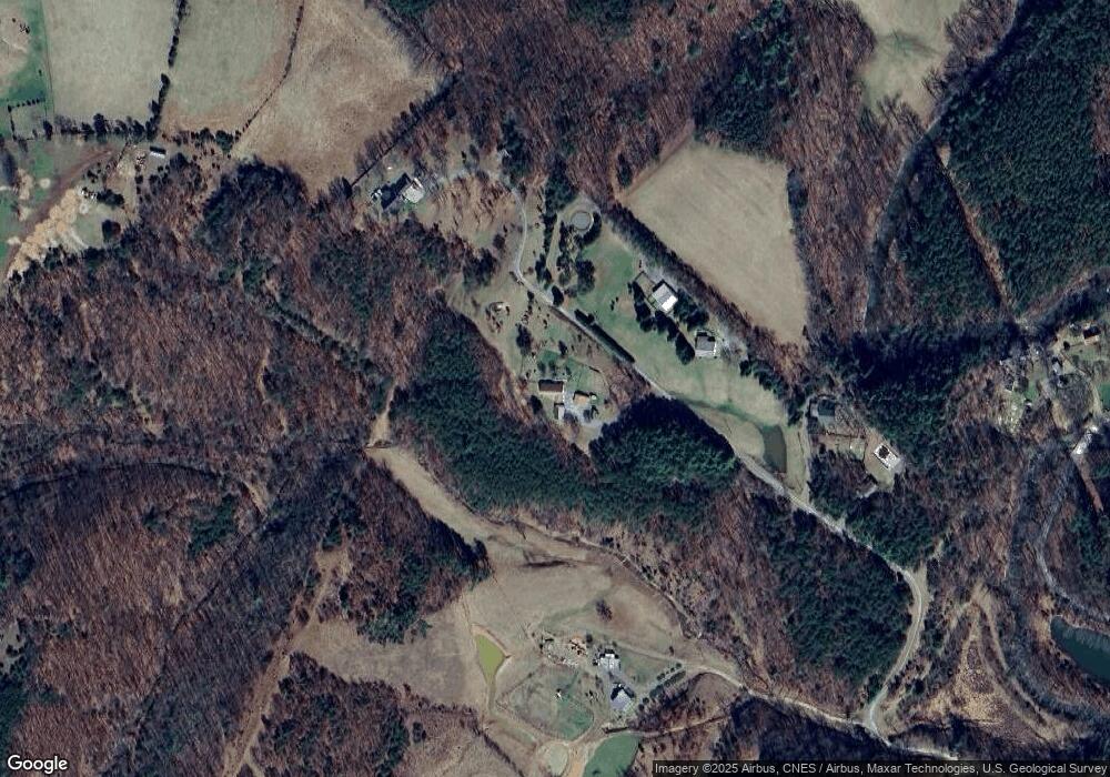 401 Shadow Brook Ln, Winchester, VA 22603 - photo 1