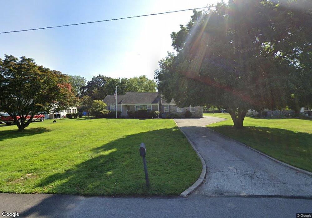 906 Jamestown Rd, Broomall, PA 19008 - photo 1