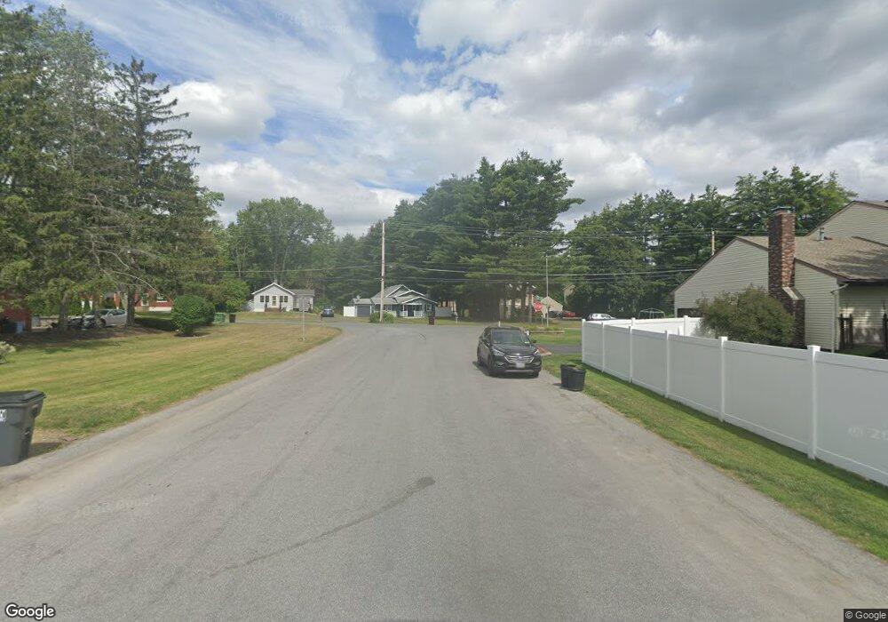 25 Rolling Hills Rd, Schenectady, NY 12309 - photo 1