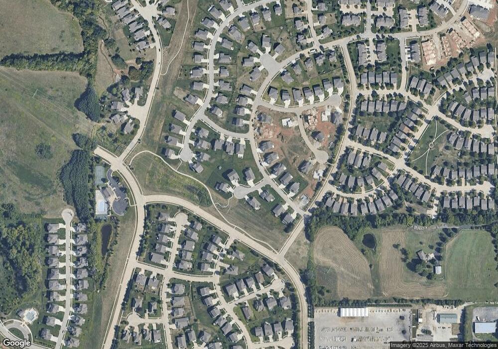 9050 Mesquite St, Shawnee, KS 66227 - photo 1