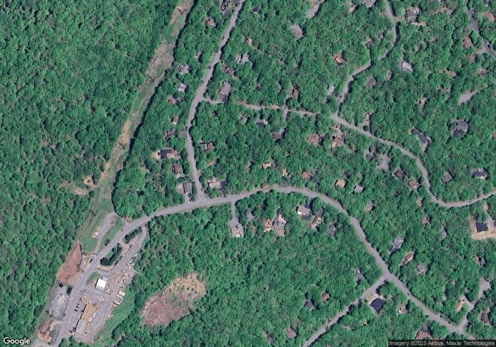 228 Maple Ridge Dr, Hawley, PA 18428 - photo 1