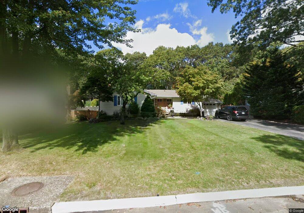 57 Robin Dr, Hauppauge, NY 11788 - photo 1