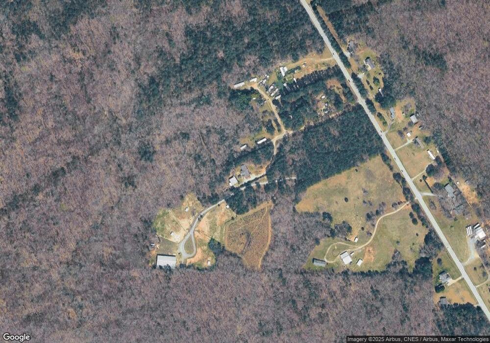 712 Obrien Rd, Clover, SC 29710 - photo 1