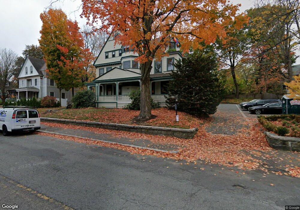 175 Walnut St unit 2R, Newtonville, MA 02460 - photo 1