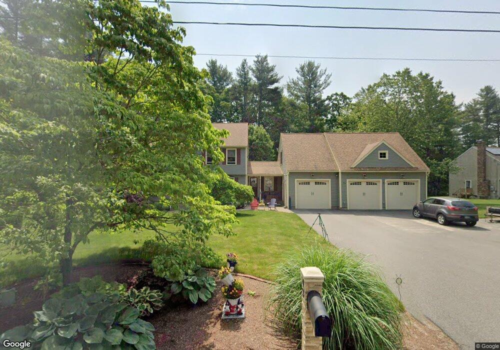 42 Pinewood Rd, Hudson, NH 03051 - photo 1