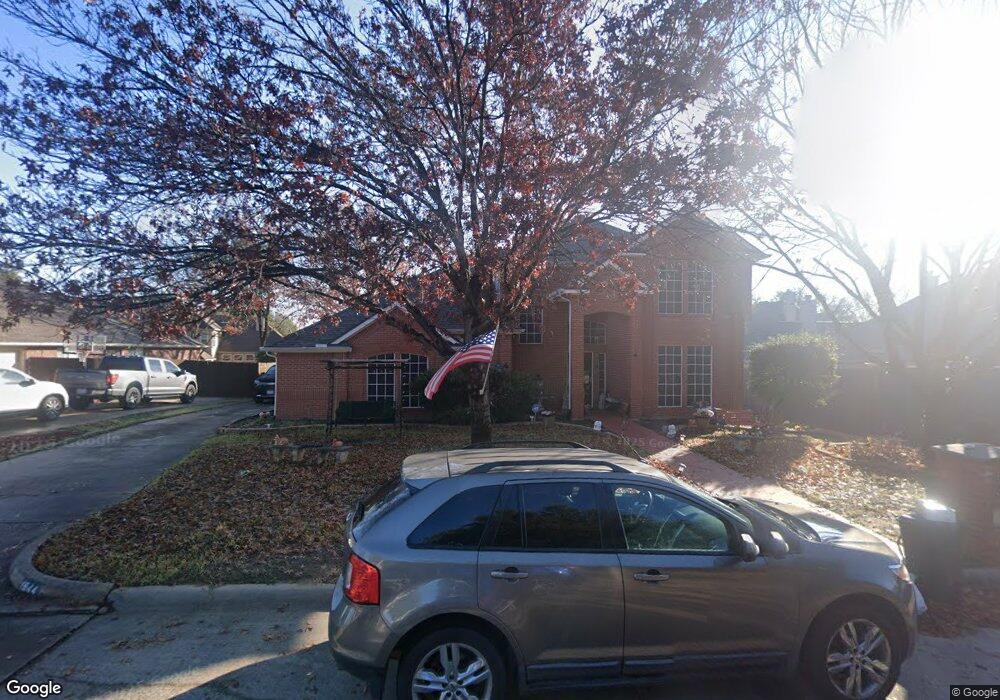 1644 Oak Creek Dr, Hurst, TX 76054 - photo 1