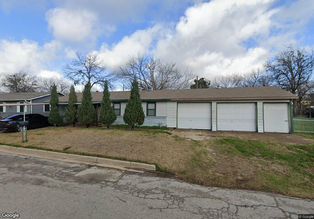 609 Estel St, Weatherford, TX 76086 - photo 1