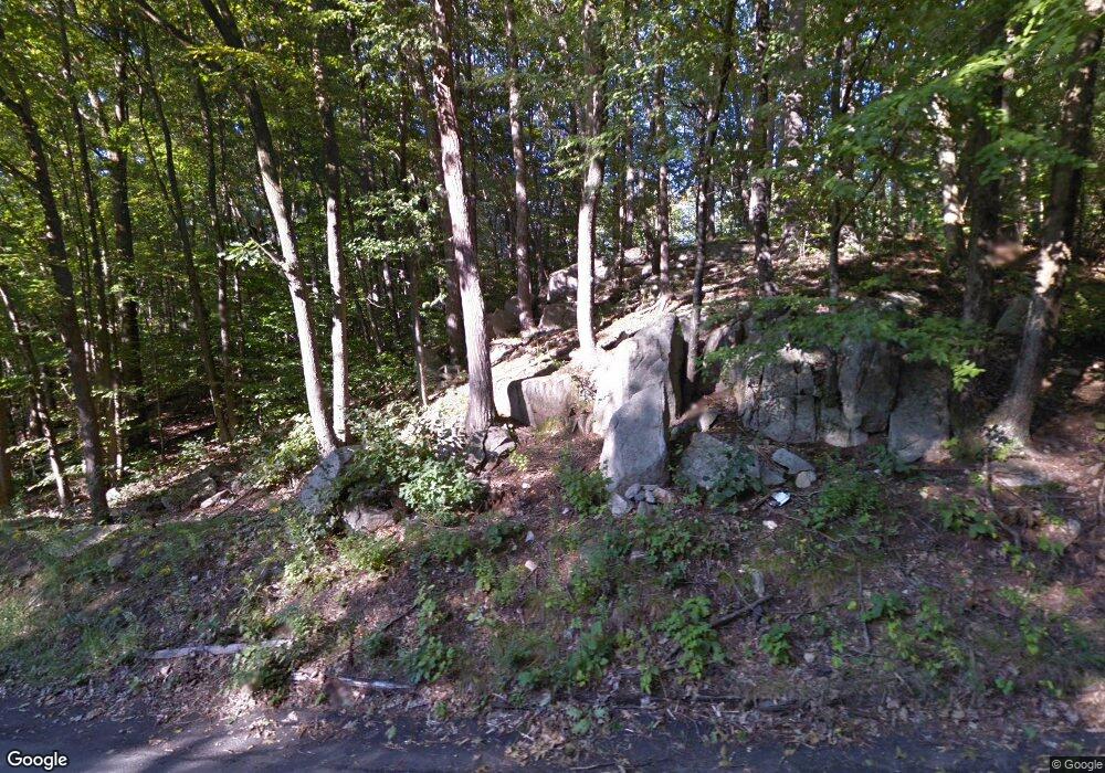 121 Monroe Ave, Allenstown, NH 03275 - photo 1