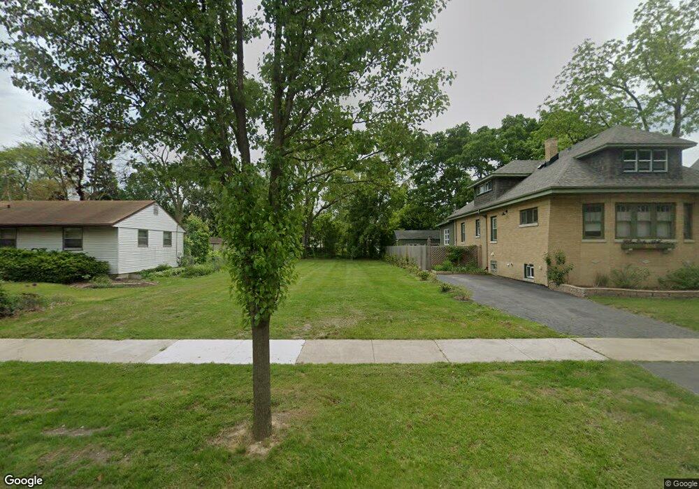 1669 E Walnut Ave, Des Plaines, IL 60016 - photo 1