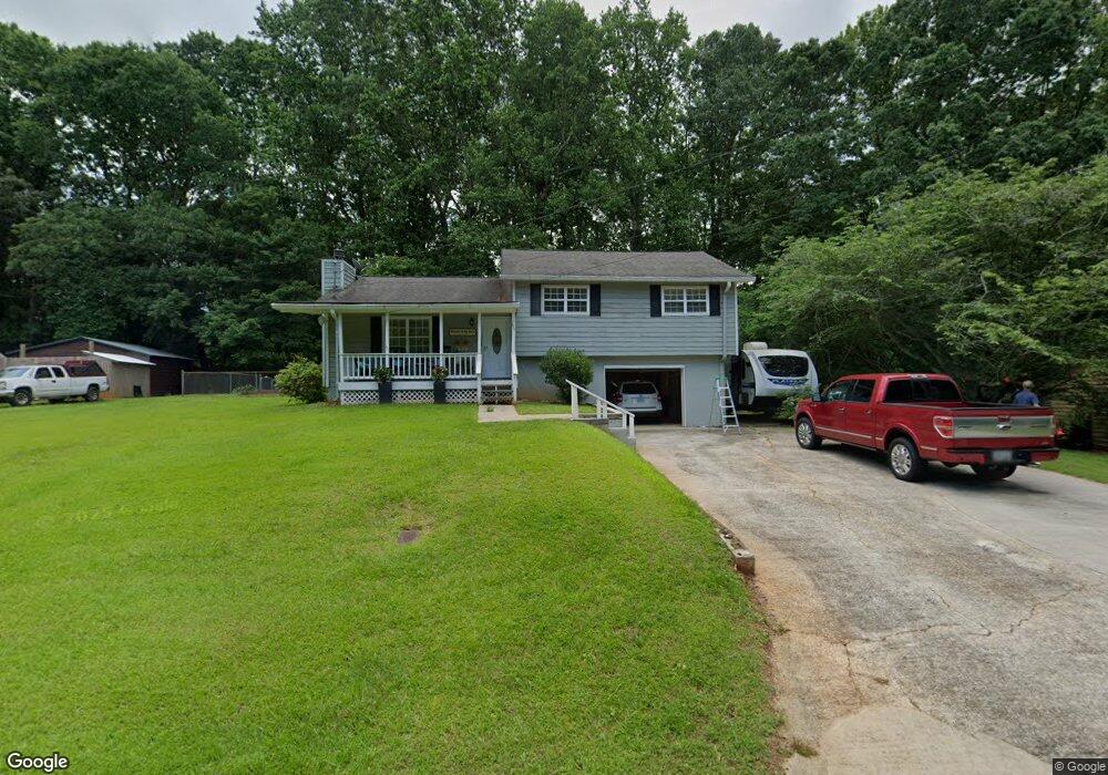 185 S Meadowcliff Cir, Carrollton, GA 30116 - photo 1