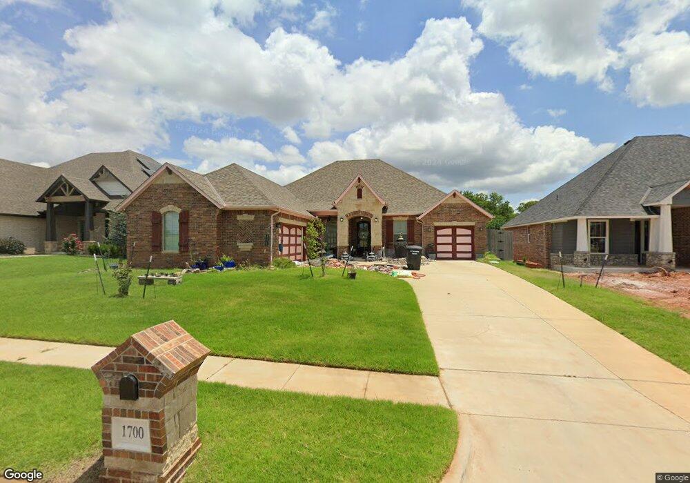 1700 NE 15th St, Moore, OK 73160 - photo 1