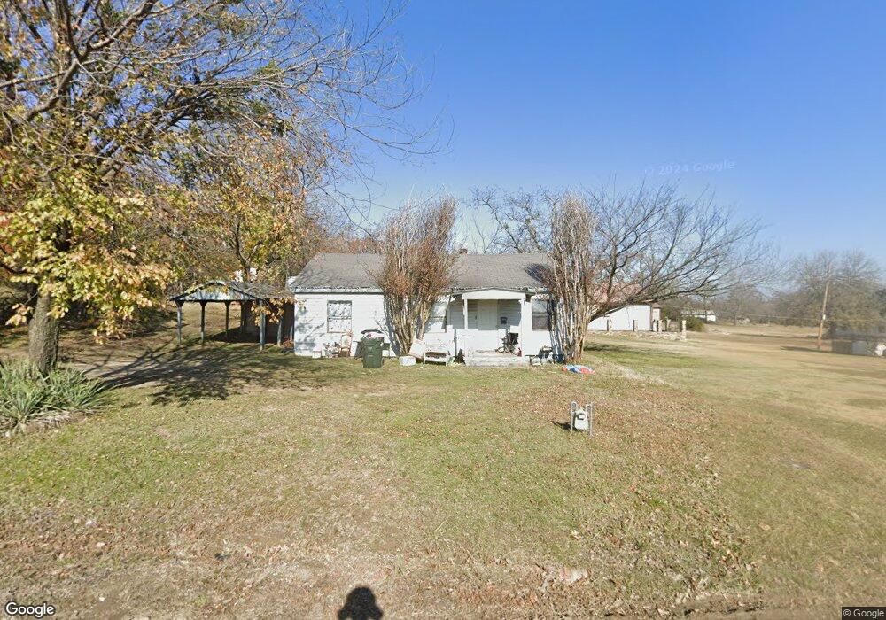 306 E Willow St, Henryetta, OK 74437 - photo 1