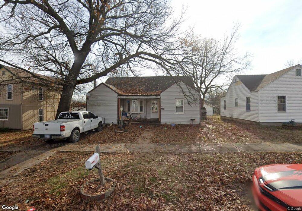 1706 Stevens Ave, Parsons, KS 67357 - photo 1