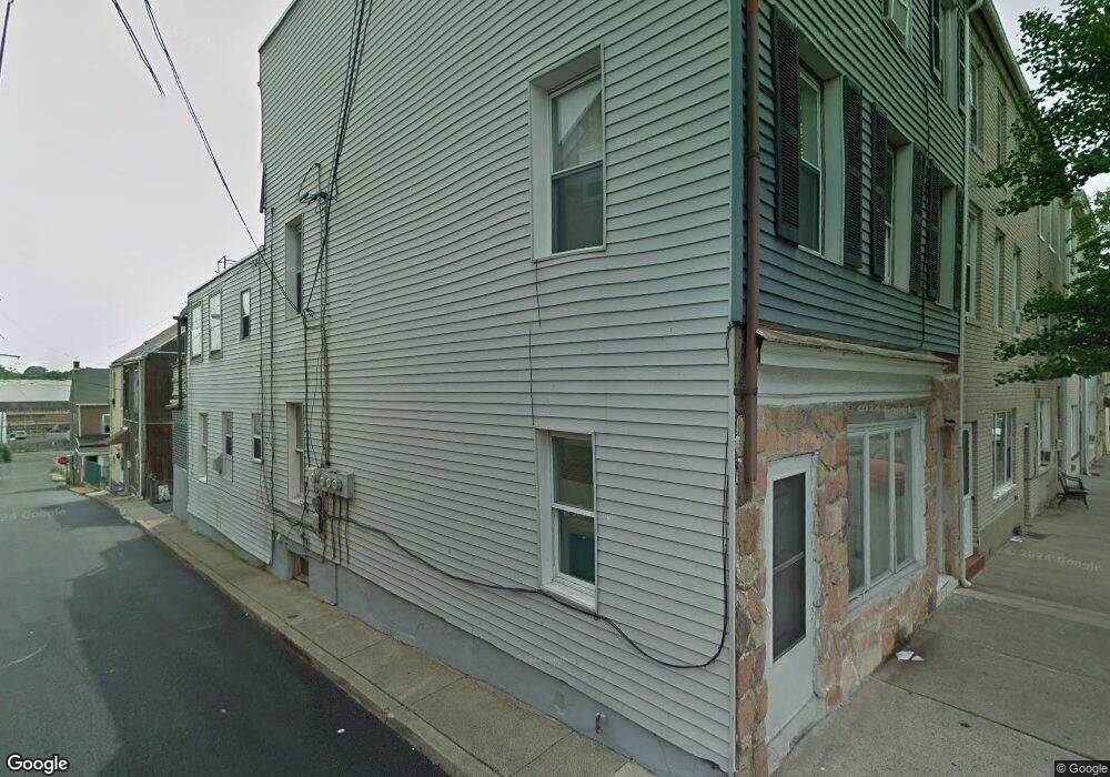 621 N Front St unit 2, Allentown, PA 18102 - photo 1