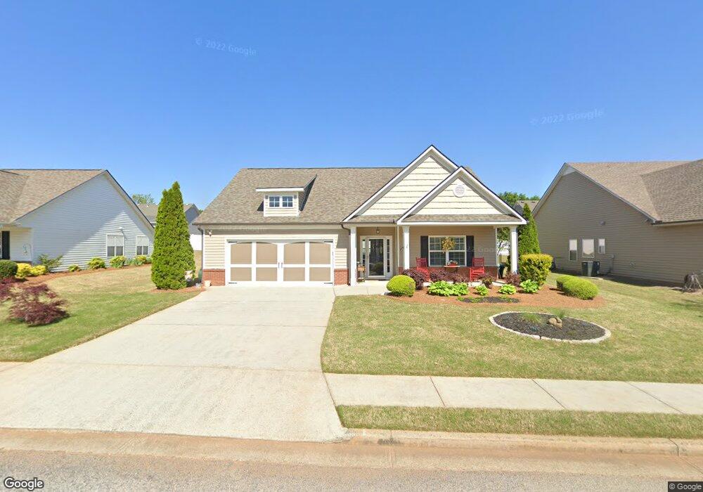 707 Quality Ln unit 1, Winder, GA 30680 - photo 1