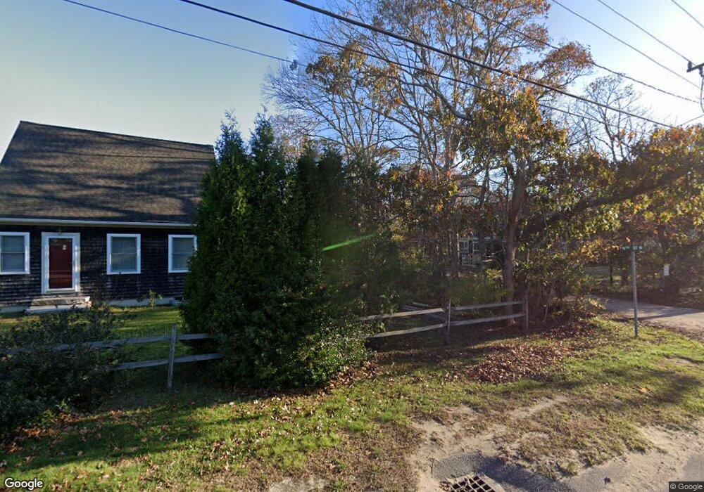 11 4th St N, Edgartown, MA 02539 - photo 1