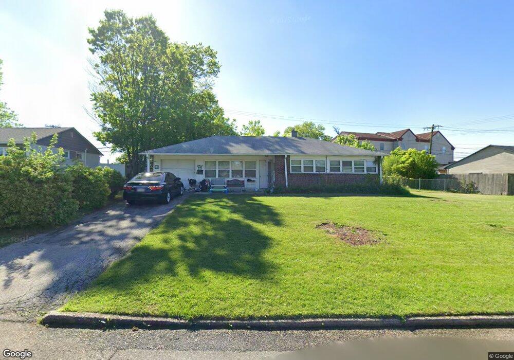 2902 Penn Square Rd, Norristown, PA 19401 - photo 1