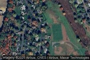 18 Pleasant View Dr, Hatfield, MA 01038