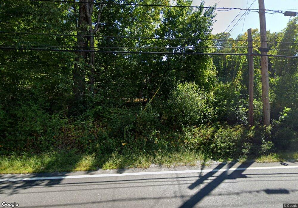 635 N Main St, Wolfeboro, NH 03894 - photo 1