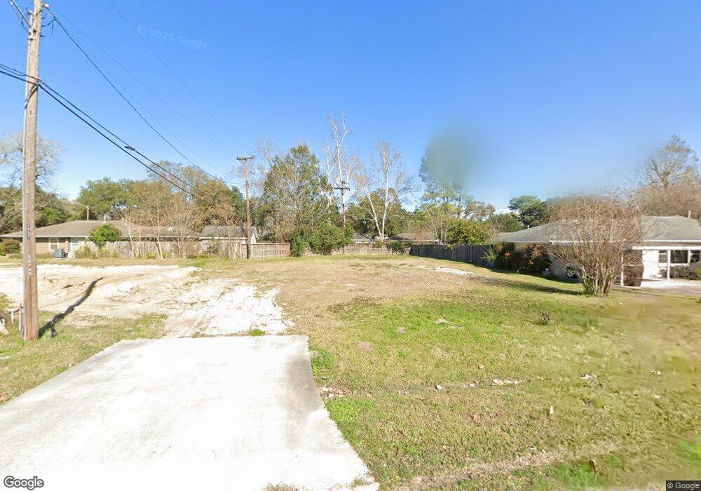 8750 Candace St, Houston, TX 77055 - photo 1