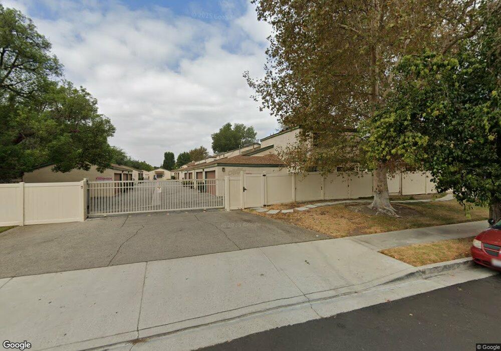 19526 Roscoe Blvd unit C, Northridge, CA 91324 - photo 1