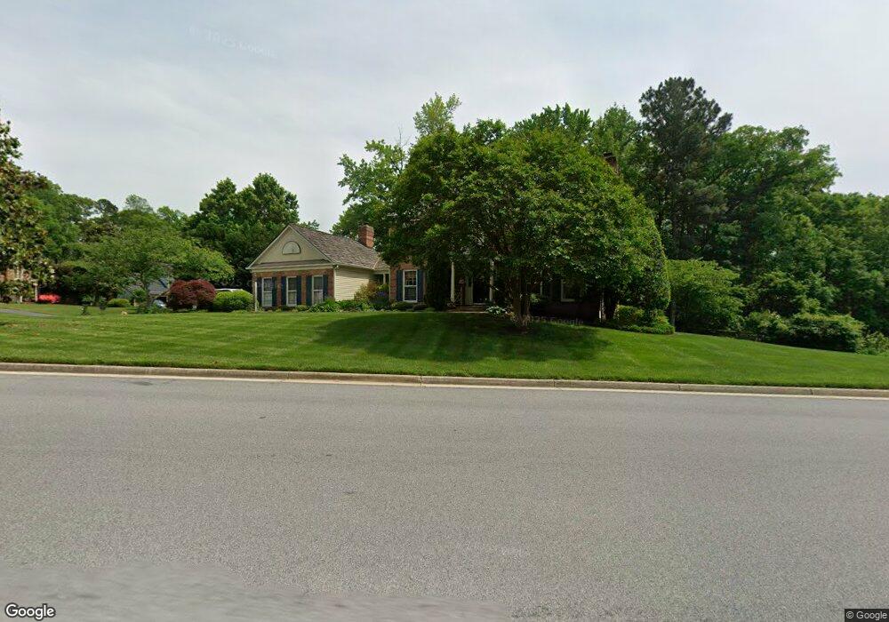 8400 Lake Crest Terrace, Fairfax Station, VA 22039 - photo 1