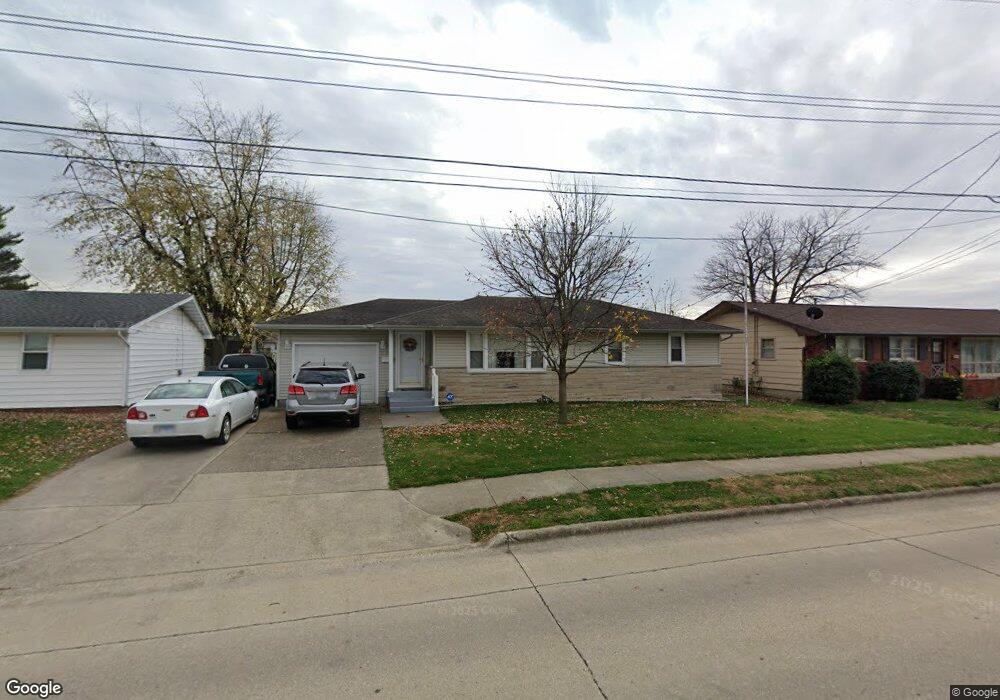 1009 W Saint Anthony Ave, Effingham, IL 62401 - photo 1