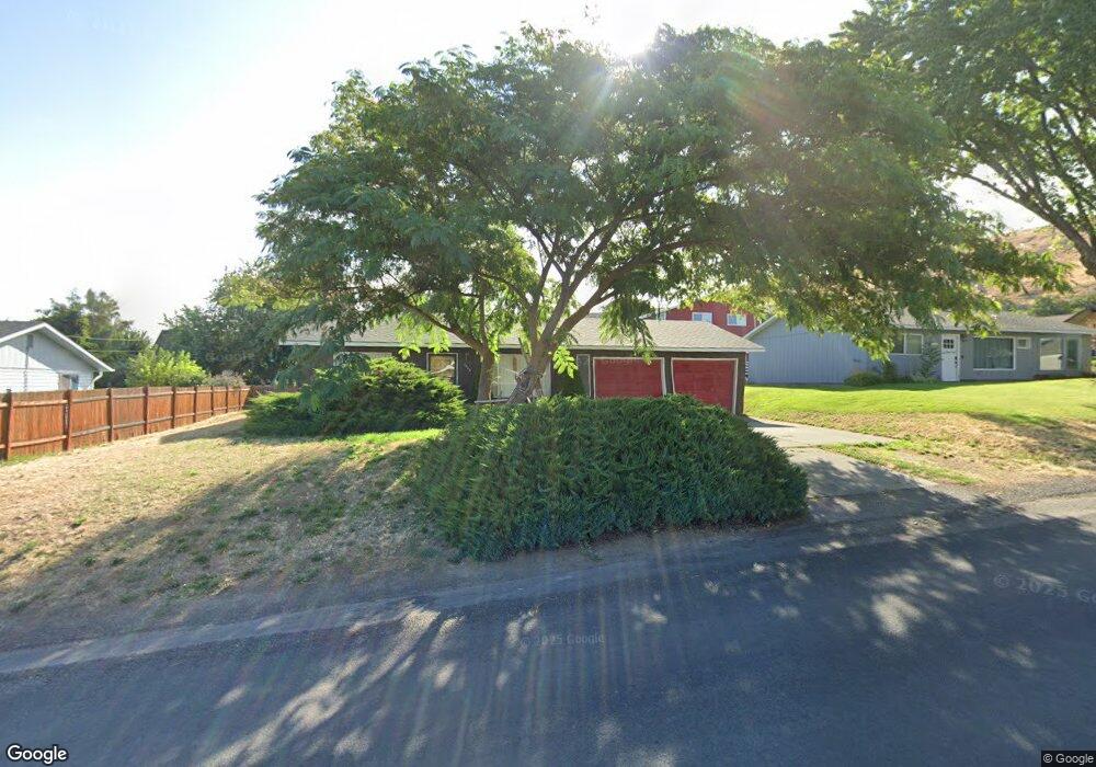 1610 Thompson St, the Dalles, OR 97058 - photo 1