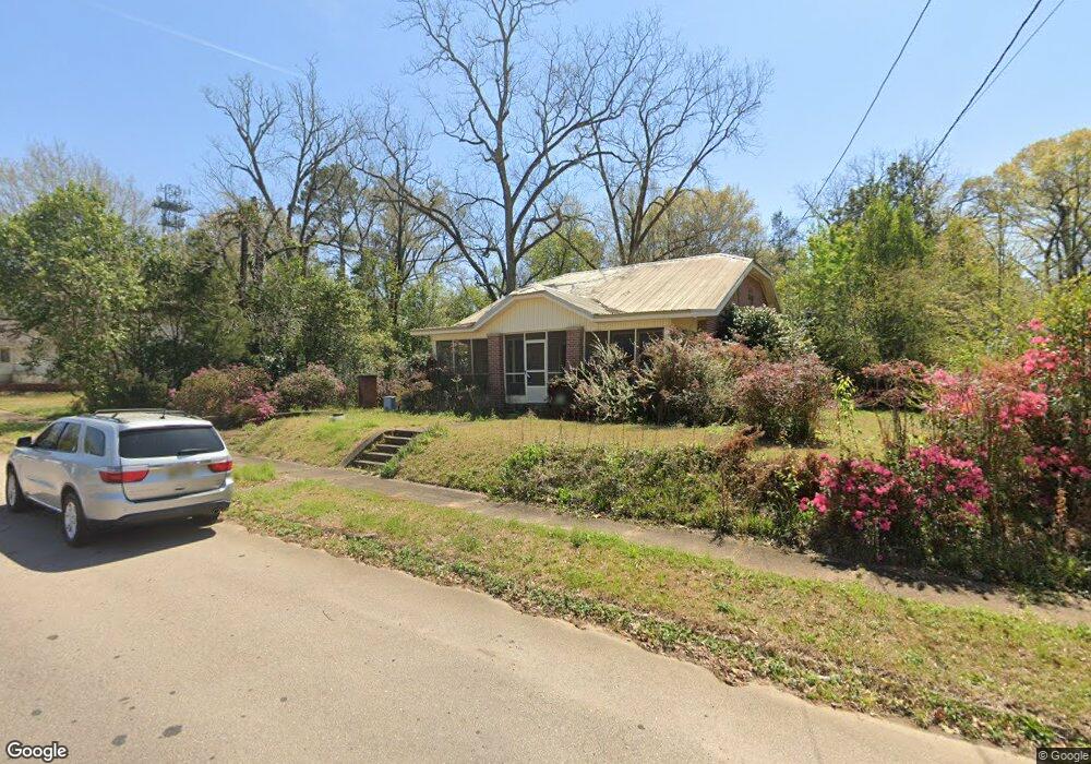 523 W New York Ave, McComb, MS 39648 - photo 1