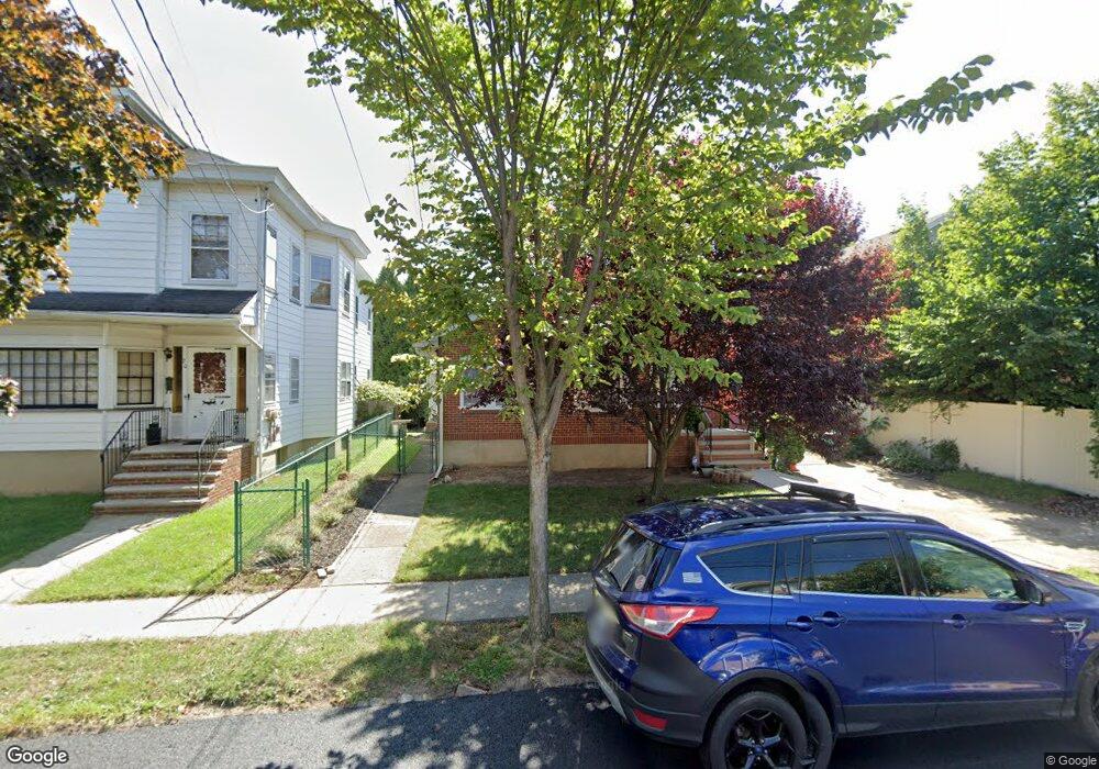 76 8th St, Staten Island, NY 10306 - photo 1