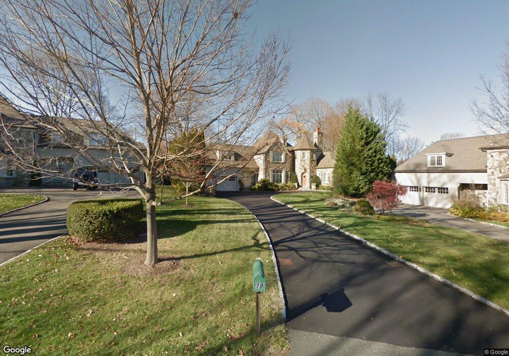 19 Lakeview Ln, New Canaan, CT 06840 - photo 1