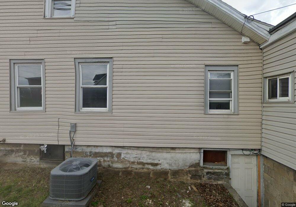 116 Locust St, Coshocton, OH 43812 - photo 1