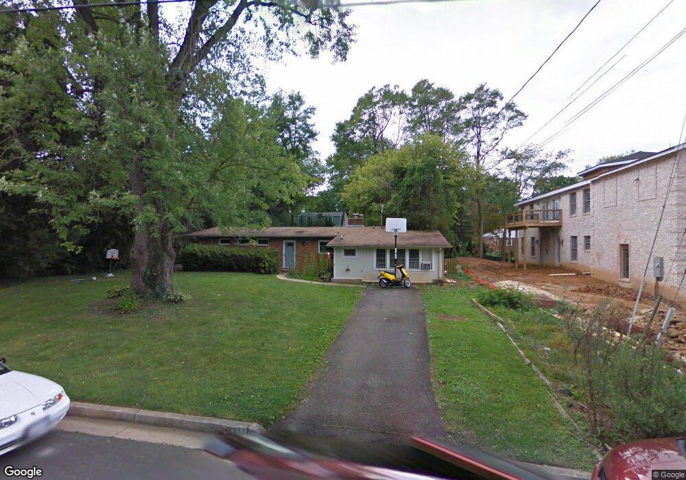 6511 Byrnes Dr, McLean, VA 22101 - photo 1