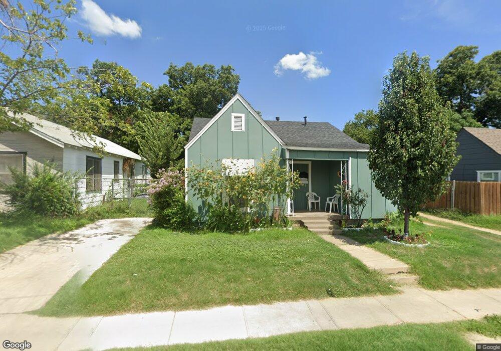 204 N Riverside Dr, Fort Worth, TX 76111 - photo 1