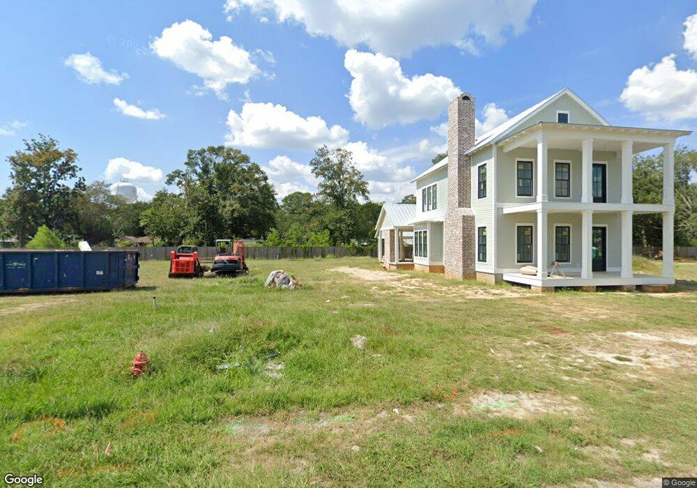 427 Bills Ave, Ocean Springs, MS 39564 - photo 1