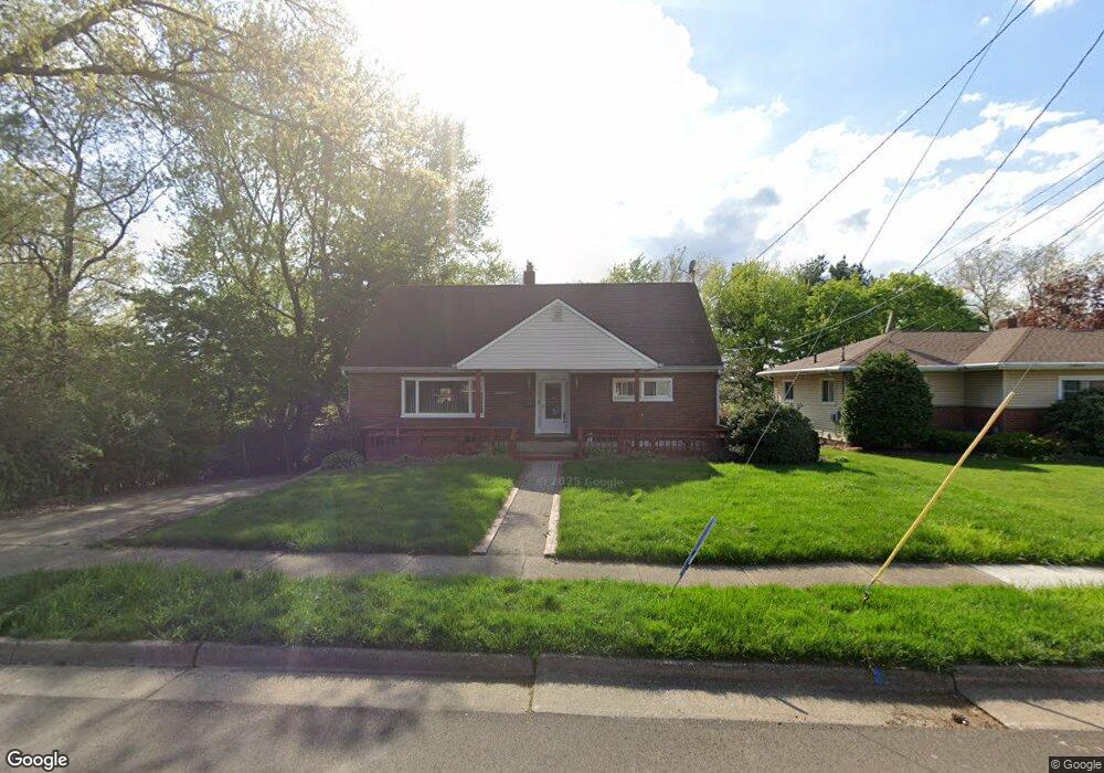 762 Woodstock Rd, Akron, OH 44312 - photo 1