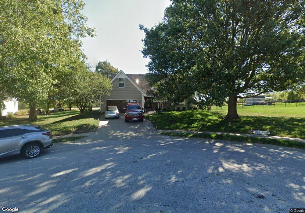 1003 Cedar Ct, Raymore, MO 64083 - photo 1