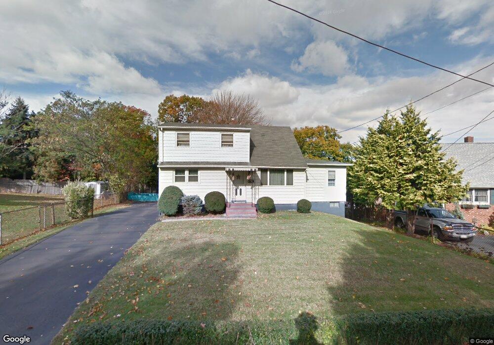 4 Bowser Rd, New Brunswick, NJ 08901 - photo 1