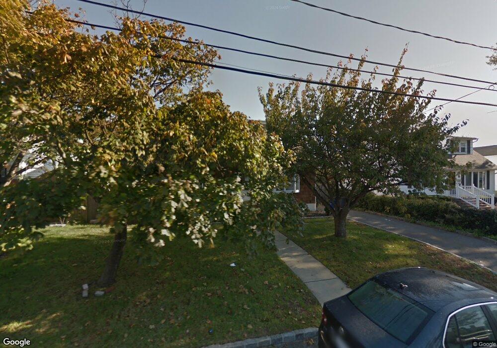 234 Riviera Pkwy, Lindenhurst, NY 11757 - photo 1