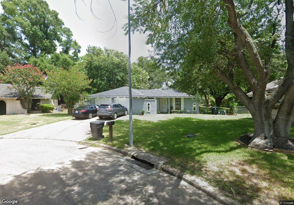 8206 Ponnel Ln, Houston, TX 77088 - photo 1