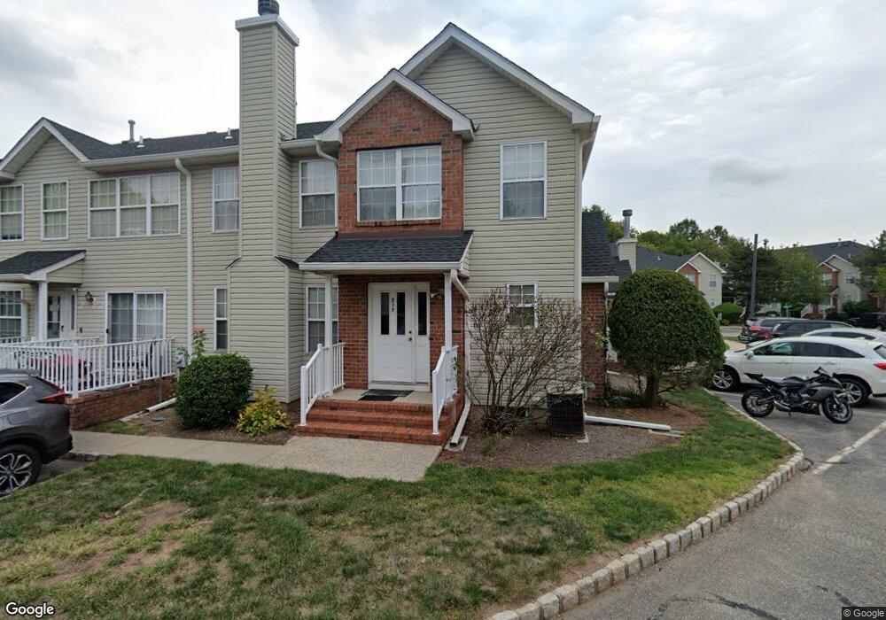 237 Vasser Dr, Piscataway, NJ 08854 - photo 1