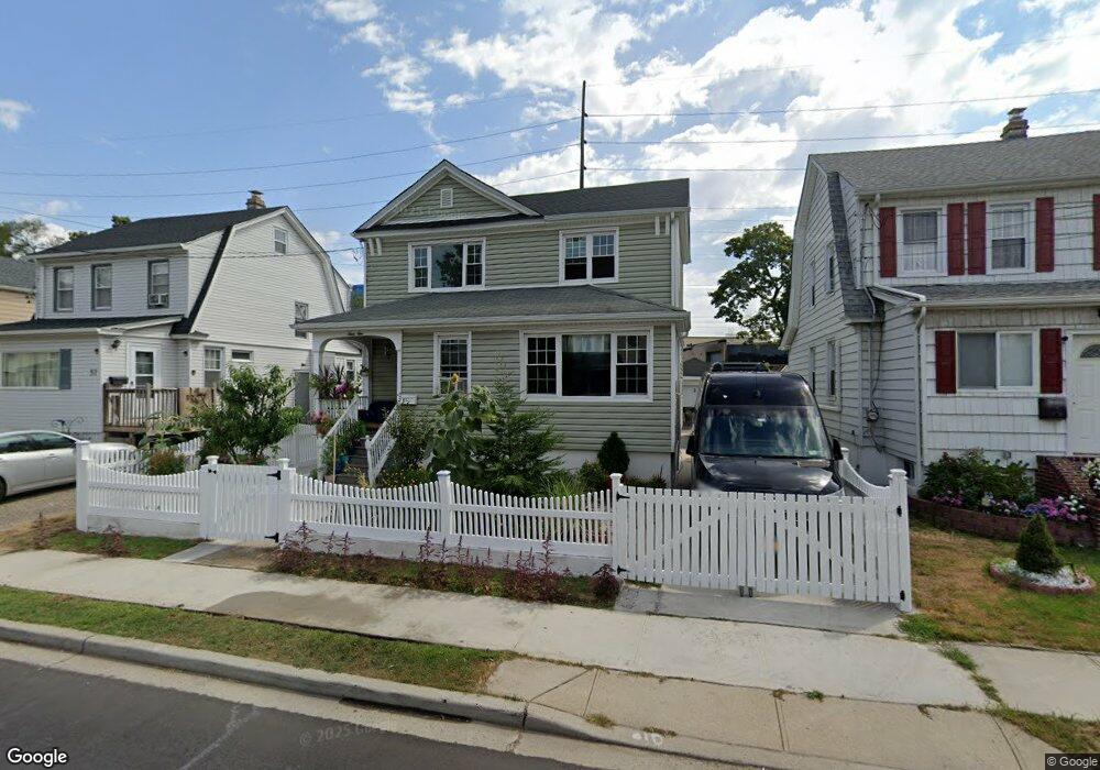 61 Cochran Place, Valley Stream, NY 11581 - photo 1