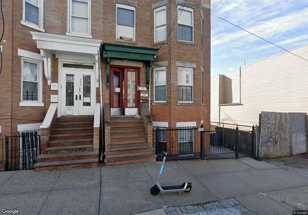 726 van Nest Ave unit 2A, Bronx, NY 10462 - photo 1