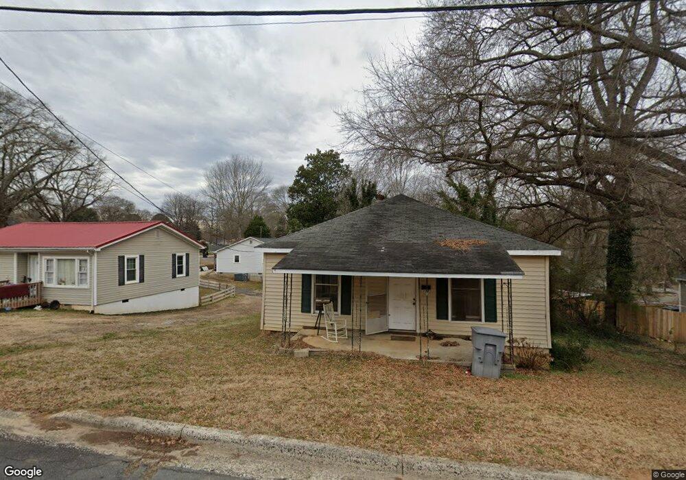 102 Frances St, Clover, SC 29710 - photo 1