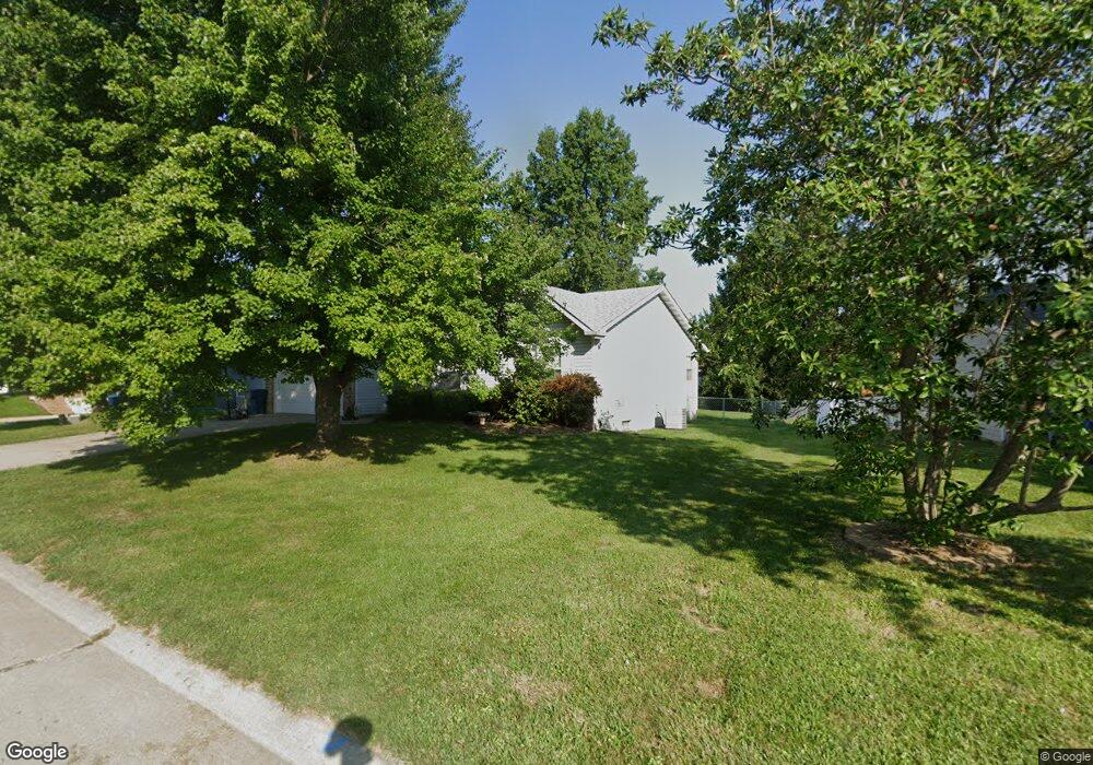 2328 Westchester Dr, Maryville, IL 62062 - photo 1