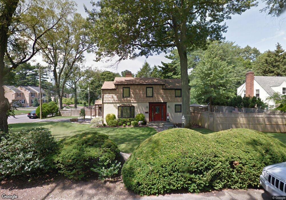 7 Willard Place, Glen Head, NY 11545 - photo 1